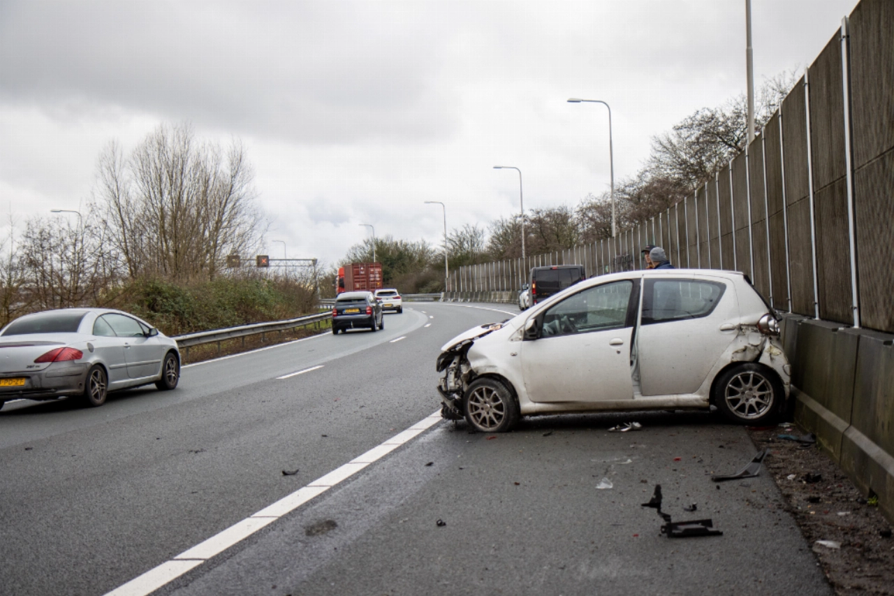 Politie waarschuwt voor bocht A20 - A4
